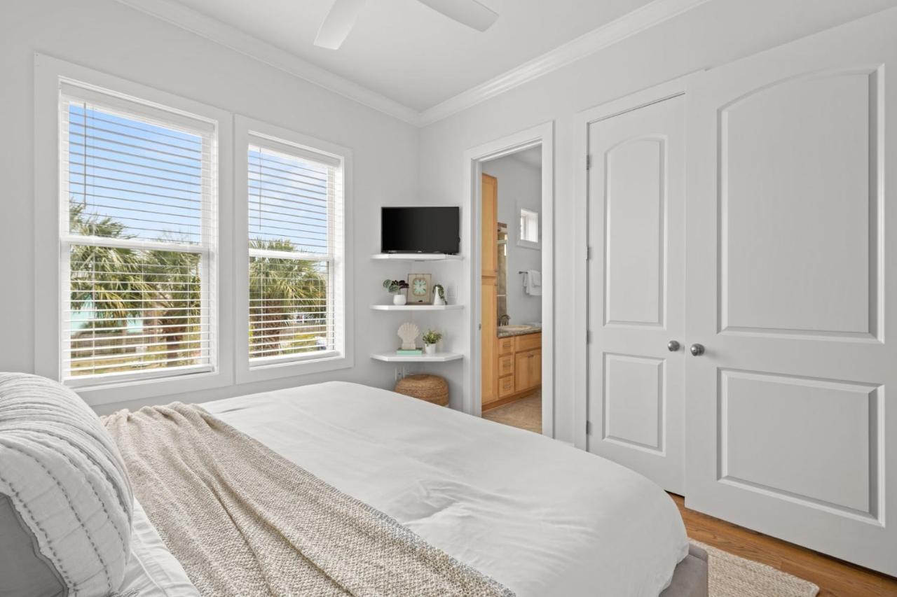 Crescent Moon Palace - A Luxury Home With Pool, Parking, Just Steps To The Beach Panama City Beach Eksteriør bilde