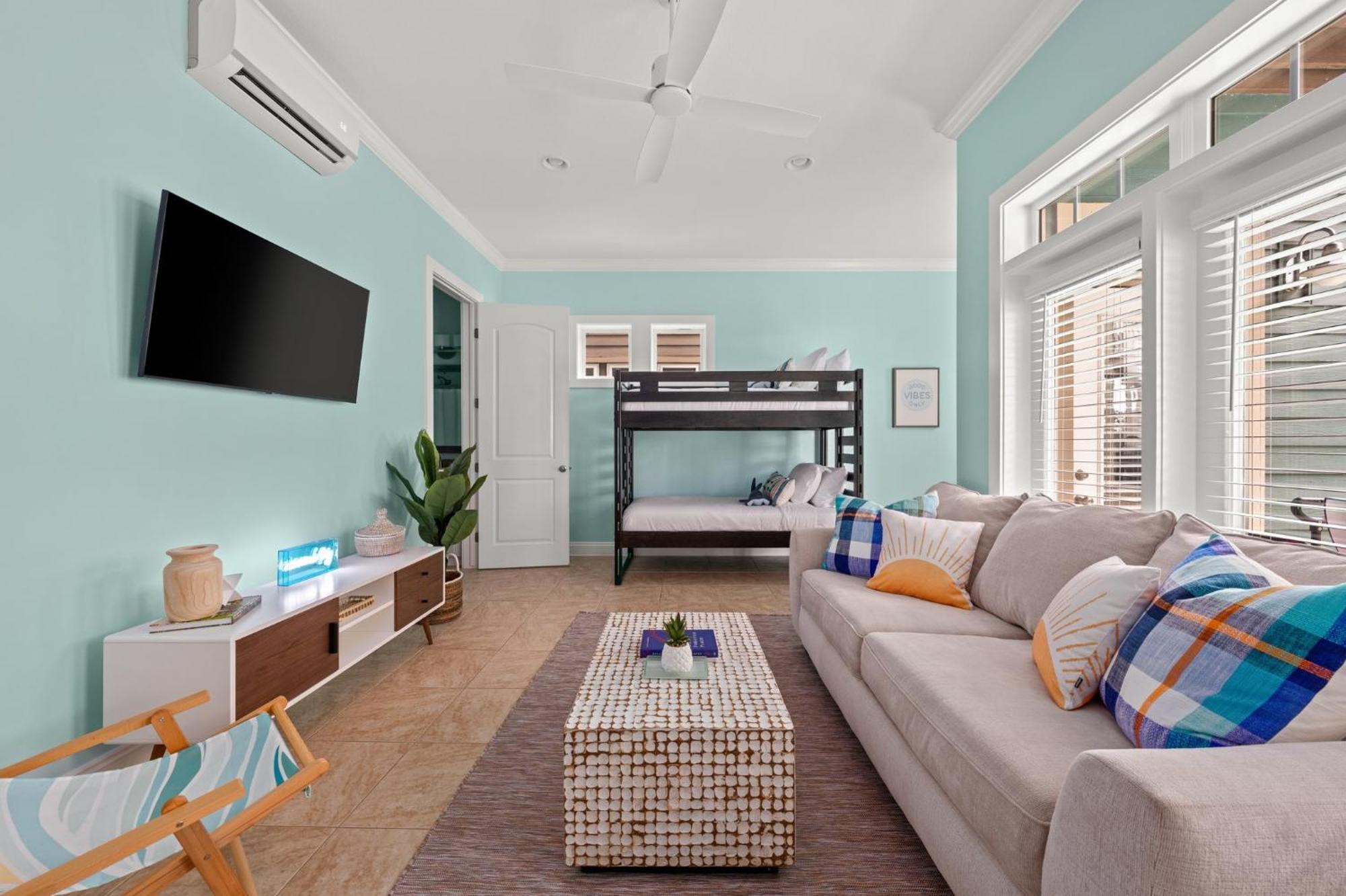 Crescent Moon Palace - A Luxury Home With Pool, Parking, Just Steps To The Beach Panama City Beach Eksteriør bilde